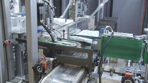 Verpackungs-/Stapelmaschine für Windeln