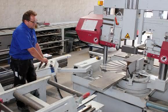 Gehrungsbandsäge HBP310-523G