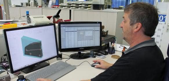 In der CAD-Konstruktion nutzt Bernd Steidten nun die Werkzeugdatenbank, um geeignete Werkzeuge zu finden. Eine direkte CAD/CAM-Schnittstelle ist in Planung.