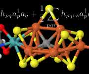 Modell des aktiven Zentrums des Enzyms und eine für die Berechnung zentrale mathematische Formel (Bild: ETH Zürich) Modell des aktiven Zentrums des Enzyms und eine für die Berechnung zentrale mathematische Formel.