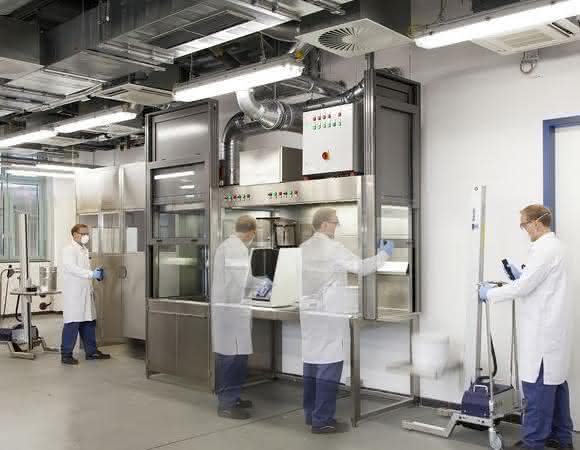Forschungsbereich Eine große Verantwortung, vor allem in Sachen Mitarbeiterschutz, dessen sich die Planer bei der Neugestaltung des Forschungsbereichs bewusst waren.