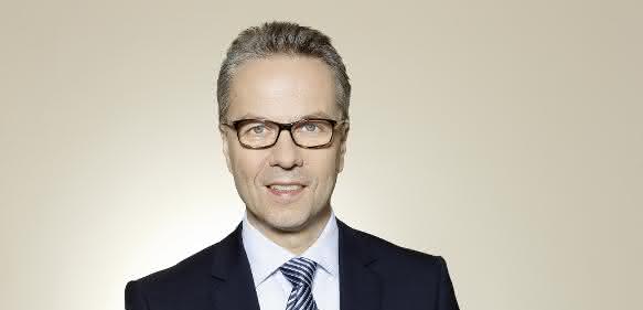 Dr. Stefan Spindler Der Vertrag von Dr. Stefan Spindler wird für fünf Jahre bis zum 30. April 2023 verlängert.