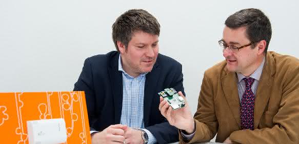 Prof. Andreas Schütze und Thorsten Conrad