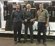 Von links: Ryan Ashley (President REN), Henning Willig (Maximator), Bryan Rattan (REN) Von links: Ryan Ashley (President REN), Henning Willig (Maximator), Bryan Rattan (REN)