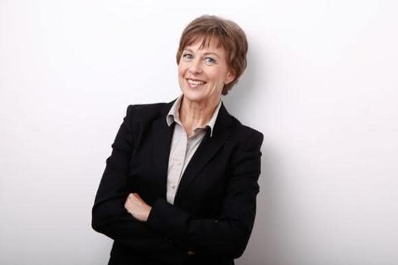 Petra Born, Chefredakteurin handling