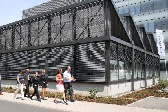 Gehört jetzt zum Clariant Innovation Center (CIC) in Frankfurt am Main: das neue Crop Solutions Gewächshaus. (Foto: Clariant) Gehört jetzt zum Clariant Innovation Center (CIC) in Frankfurt am Main: das neue Crop Solutions Gewächshaus. (Foto: Clariant)