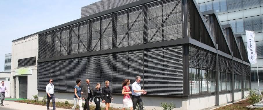 Gehört jetzt zum Clariant Innovation Center (CIC) in Frankfurt am Main: das neue Crop Solutions Gewächshaus. (Foto: Clariant) Gehört jetzt zum Clariant Innovation Center (CIC) in Frankfurt am Main: das neue Crop Solutions Gewächshaus. (Foto: Clariant)