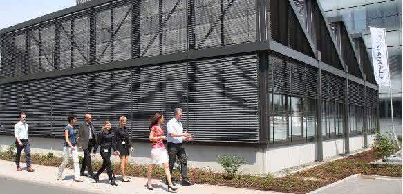Gehört jetzt zum Clariant Innovation Center (CIC) in Frankfurt am Main: das neue Crop Solutions Gewächshaus. (Foto: Clariant) Gehört jetzt zum Clariant Innovation Center (CIC) in Frankfurt am Main: das neue Crop Solutions Gewächshaus. (Foto: Clariant)