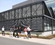 Gehört jetzt zum Clariant Innovation Center (CIC) in Frankfurt am Main: das neue Crop Solutions Gewächshaus. (Foto: Clariant) Gehört jetzt zum Clariant Innovation Center (CIC) in Frankfurt am Main: das neue Crop Solutions Gewächshaus. (Foto: Clariant)