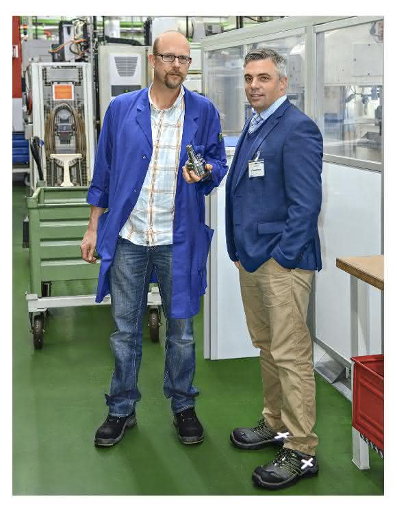 Refit: Robotergestützte Automation einer Kaltwalzmaschine