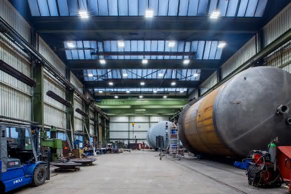 LED Industrie-Hallenstrahler Deutschen Lichtmiete