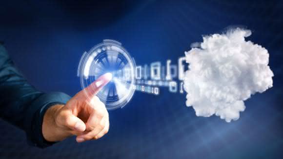 Clouds: Oracle baut aus