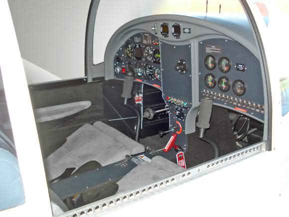 Rollon Breezer-Leichtflugzeug Rollon Breezer-Leichtflugzeug