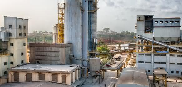Ghacem-Werk in Takoradi, Ghana