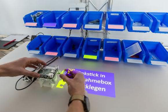 Moderne Bilderkennung und Sensorik am Arbeitsplatz Moderne Bilderkennung und Sensorik am Arbeitsplatz