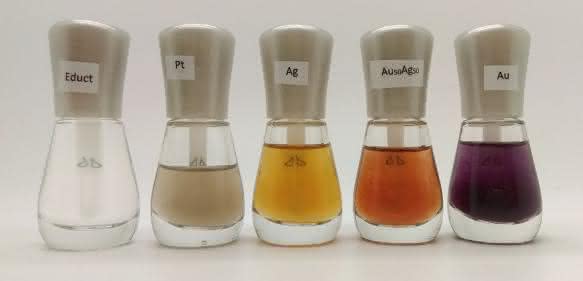 Nagellack mit Edelmetall-Nanopartikeln