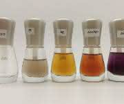 Nagellack mit Edelmetall-Nanopartikeln Nagellack mit Edelmetall-Nanopartikeln