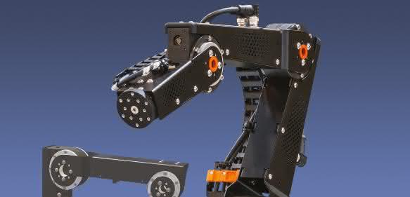 Robolink Roboterarme Igus auf der HMI