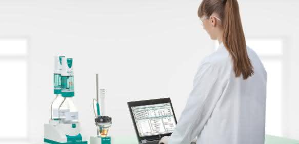 Säurezahlbestimmung in Rohöl mit dem 859 Titrotherm Titrator von Metrohm. Säurezahlbestimmung in Rohöl mit dem 859 Titrotherm Titrator von Metrohm.