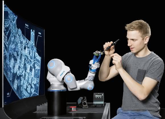 BionicCobot Festo