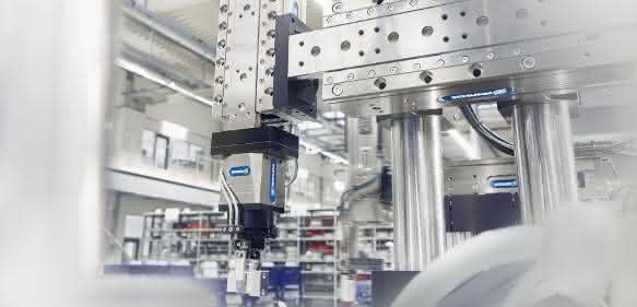 Virtuelle Produktion: Greifer-Zwillinge für die Hochleistungsmontage