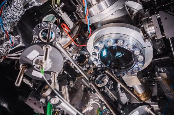 Atomfalle, in der 39Ar-Atome gefangen und nachgewiesen werden. (Foto: Florian Freundt, Institut für Umweltphysik, Universität Heidelberg)