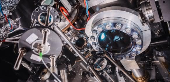 Atomfalle, in der 39Ar-Atome gefangen und nachgewiesen werden. (Foto: Florian Freundt, Institut für Umweltphysik, Universität Heidelberg)