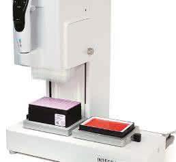 Pipettiersystem Viaflo 384 mit 1536er-Plattenhalter