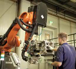 Kuka Roboter bei BMW Kuka Roboter bei BMW