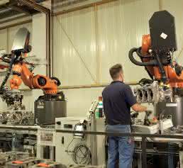 Mensch-Roboter-Kooperation: Das Dream-Team in der BMW-Qualitätssicherung Mensch-Roboter-Kooperation: Das Dream-Team in der BMW-Qualitätssicherung