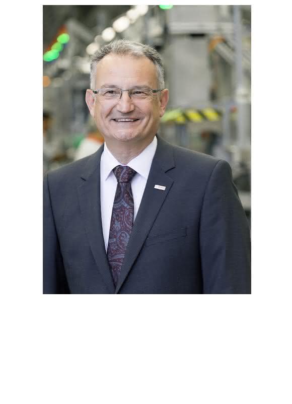 Dr.-Ing. Werner Struth Dr.-Ing. Werner Struth