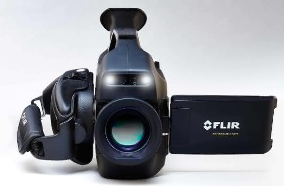 Optische Gasdetektionskamera Flir GFx320 für die Öl- und Gasindustrie.