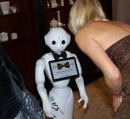 Pepper Roboter ICS Group