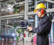 Arbeiter mit Tablet Arbeiter mit Tablet