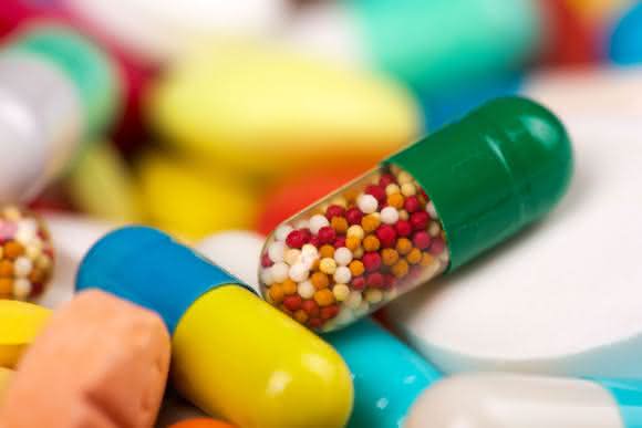 Schlankheitsmittel werden oft in arzneimitteltypischer Form als Tabletten, Kapseln oder in Pulverform unter der Bezeichnung Nahrungsergänzungsmittel (NEM) auf den Markt gebracht.