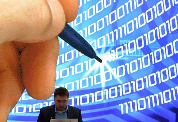 CeBIT 2016 Business Security CeBIT 2017 Cyber-Security: Was tun gegen Bots, Lecks und Co.?