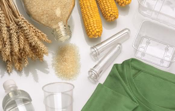 Polyactid (PLA) ist ein zu 100 % biobasierter und kompostierbarer Kunststoff, der sich unter anderem für die Verarbeitung zu Verpackungsmaterialien, Folien und technischen Kunststoffen eignet.
