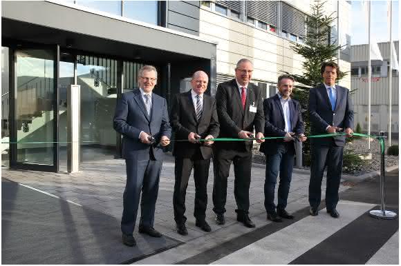 Eröffnung der neuen Lineartechnik-Zentrale von Schaeffler am Standort Homburg/Saar Eröffnung der neuen Lineartechnik-Zentrale von Schaeffler am Standort Homburg/Saar