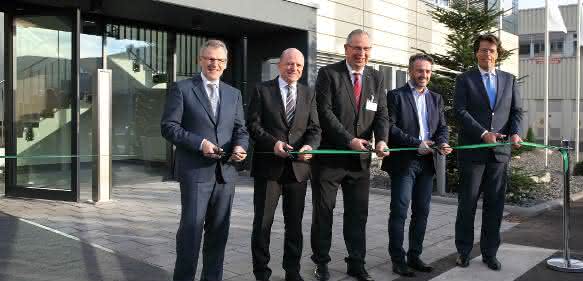 Eröffnung der neuen Lineartechnik-Zentrale von Schaeffler am Standort Homburg/Saar Eröffnung der neuen Lineartechnik-Zentrale von Schaeffler am Standort Homburg/Saar