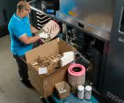 Wartung eines Atlas-Copco-Kompressors