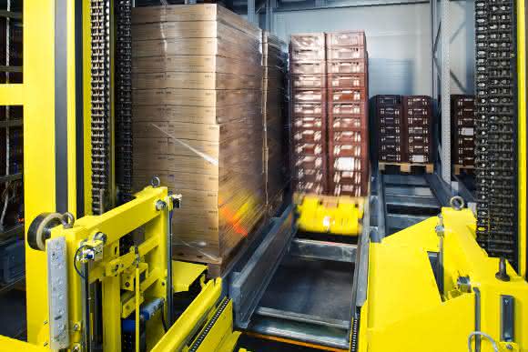 Palettenshuttle für TK-Kost von psb