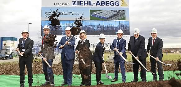 Spatenstich Ziehl-Abegg im Gewerbepark Hohenlohe Spatenstich für die neue Fabrik von Ziehl-Abegg im Gewerbepark Hohenlohe