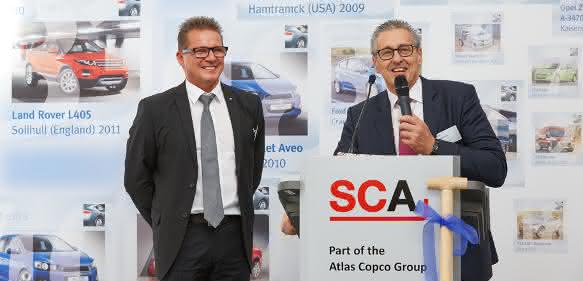 SCA Olaf Leonhardt GF SCA und Ronnie Leten Konzernchef Atlas Copco von links SCA Olaf Leonhardt GF SCA und Ronnie Leten Konzernchef Atlas Copco von links