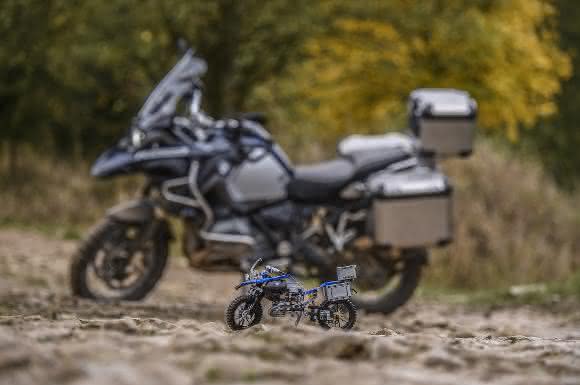 Lego Technic BMW R 1200 GS Adventure