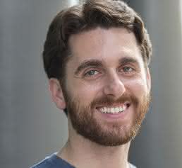 Der israelisch-amerikanische Wissenschaftler Gilad Evrony, M.D., Ph.D., hat für seine Forschungsarbeit zur Entwicklung von Technologien für die Sequenzierung und Analyse des Erbguts einzelner menschlicher Gehirnzellen den Eppendorf & Science Prize for Neurobiology gewonnen.