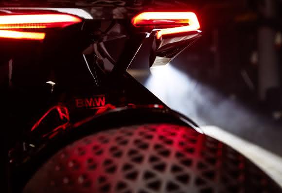 Ultimatives Fahrerlebnis: BMW präsentiert das Motorrad der Zukunft Ultimatives Fahrerlebnis: BMW präsentiert das Motorrad der Zukunft