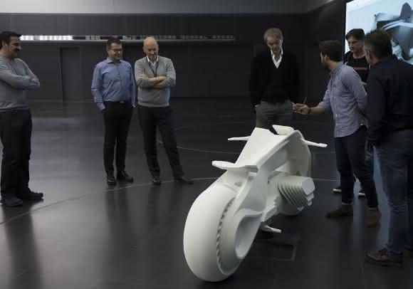Ultimatives Fahrerlebnis: BMW präsentiert das Motorrad der Zukunft Ultimatives Fahrerlebnis: BMW präsentiert das Motorrad der Zukunft