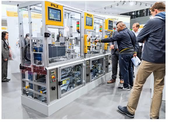 Pilz auf der SPS IPC Drives Pilz zeigt Automatisierungslösungen für die Smart Factory