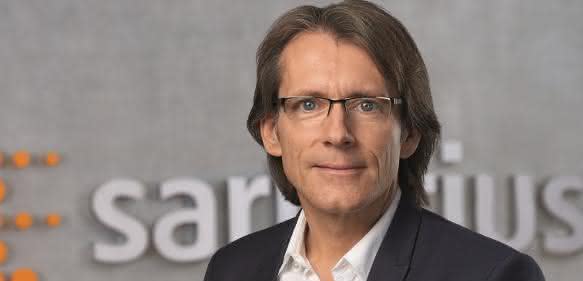 Dr. Joachim Kreuzburg, Vorstandsvorsitzender von Sartorius: „Gegenüber dem Vorjahreszeitraum konnten wir unseren Umsatz um 18 % und den Gewinn sogar um ein Viertel erhöhen.“