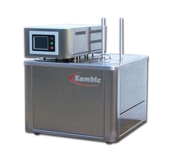Die Kambic Kalibrierbäder garantieren hohe Temperaturstabilität und eine präzise Temperaturverteilung.